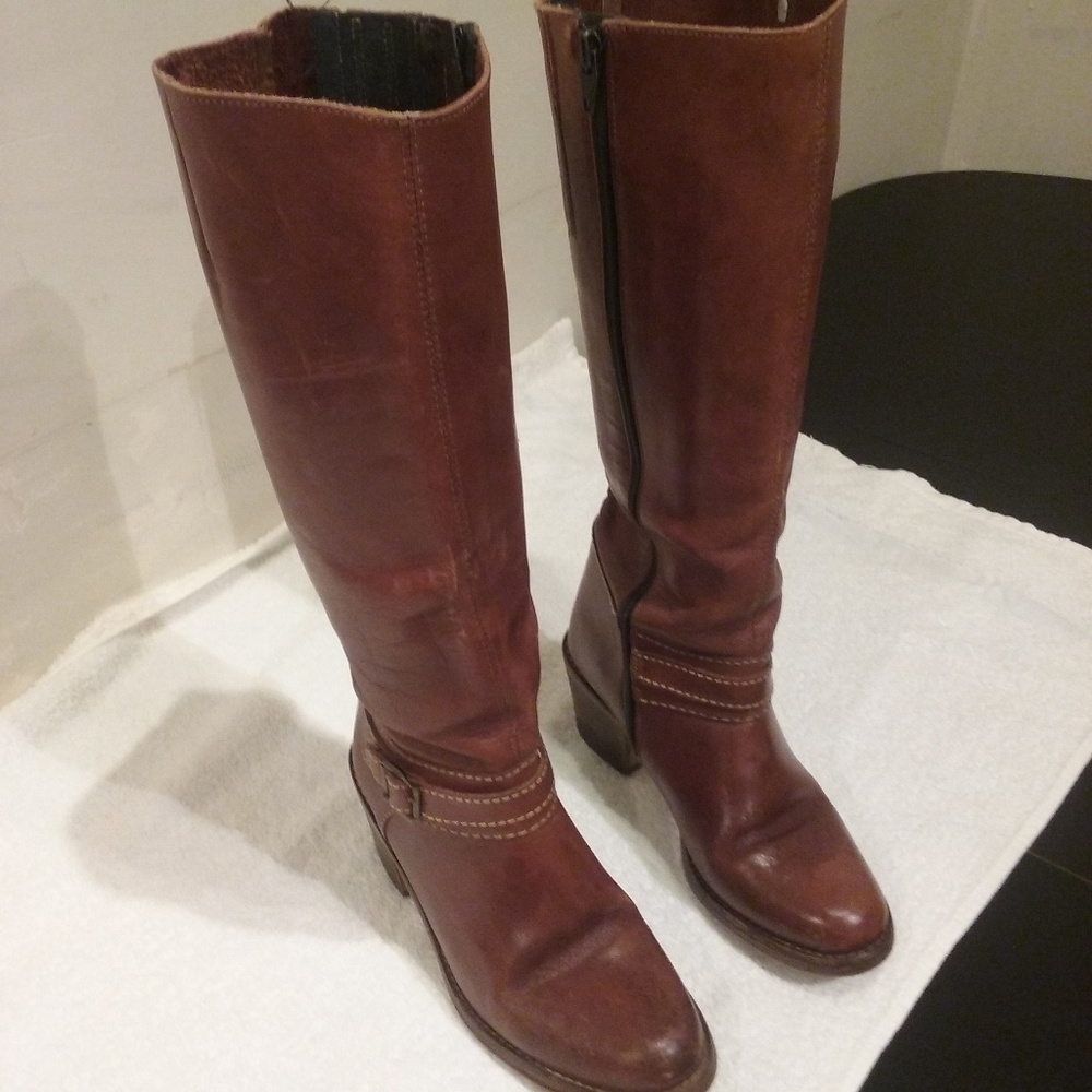 Tom McAn - Redwood "Boho" Leather Boots